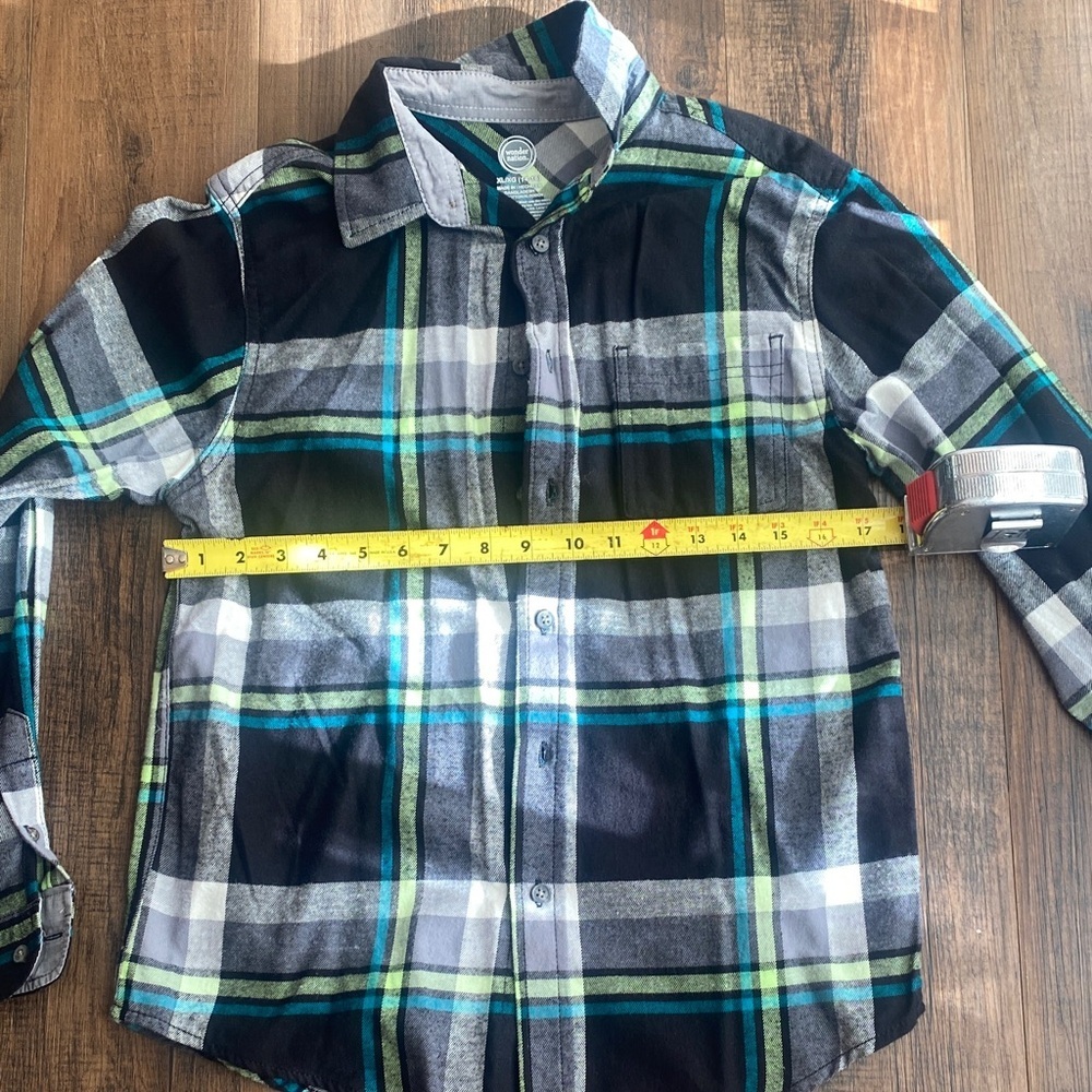 Bundle Wonder Nation Black and White Plaid Shirt - Picture 12 of 16